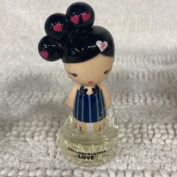 Set of 6 Harajuku Lovers fragance bottles - Picture 4 of 14